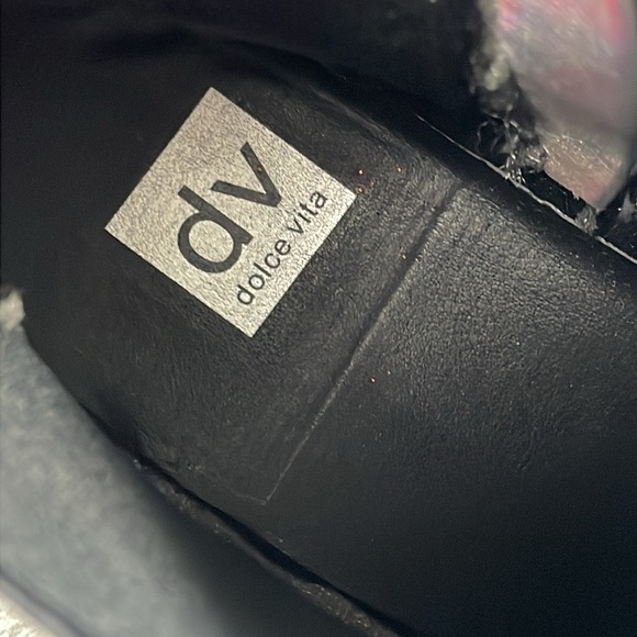 New DV Dolce Vita Cole Ankle Boots Iridescent Metallic Moon Boots Sz 4 - Picture 10 of 15